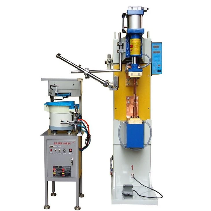 Ceev Cov Nqa Feeder